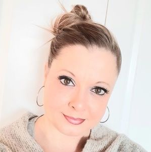 Meet your Posher, Marie-josée